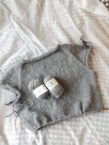 働くセーター２